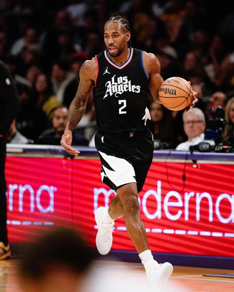 ATP总决赛四强出3席！阿卡年终第一+小组头名，穆塞蒂终结16连败（ATP总决赛三席四强诞生：阿卡锁定年终第一兼小组第一，穆塞蒂终结16连败）