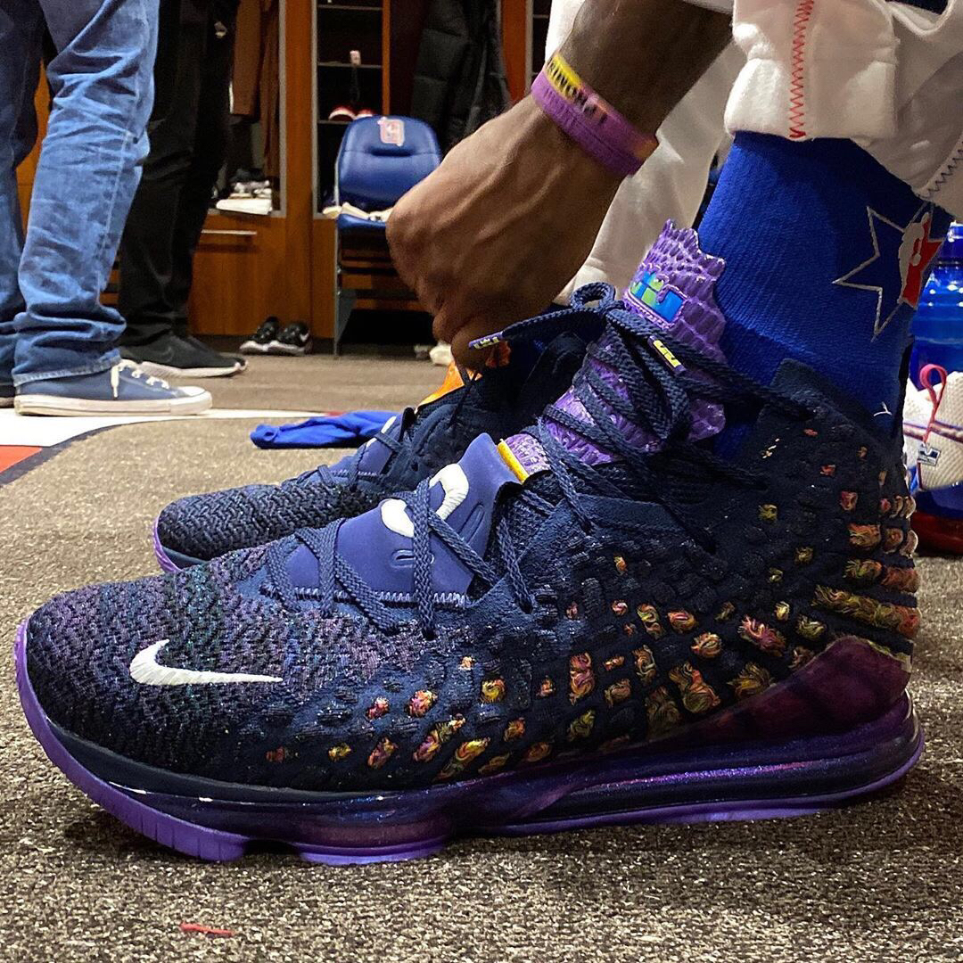 恩佐：蓝军是英超和欧冠有力竞争者；希望阿根廷能卫冕世界杯（恩佐：切尔西有实力冲击英超与欧冠，盼阿根廷卫冕世界杯）