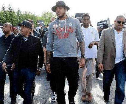 瓦拉内：去皇马前齐达内亲自给我打了电话；穆里尼奥很有魅力（瓦拉内：加盟皇马前齐达内亲自致电；穆里尼奥魅力十足）