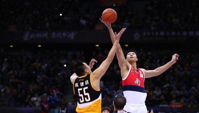 赛艇劈波斩浪，运动员盛赞广东赛事保障（赛艇乘风破浪，运动员点赞广东赛事保障）