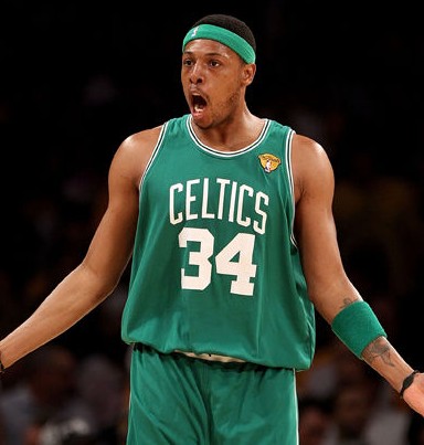 索帅：安切洛蒂曾调侃执教曼联压力太大，这种压力也是种荣幸（索帅：安切洛蒂曾打趣曼联帅位压力巨大，能扛这份压力也是种荣耀）